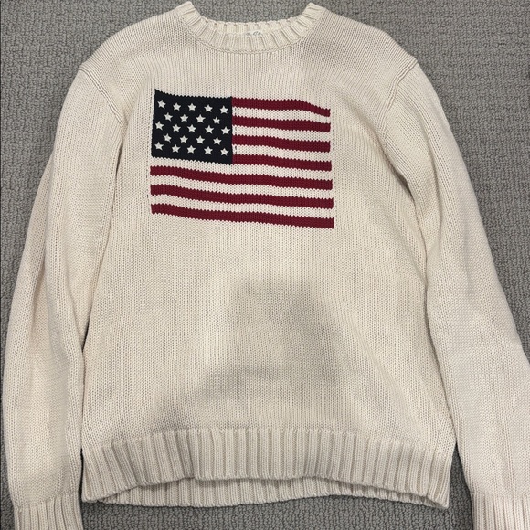 Brandy Melville Cream Hoodie with American Flag - Picture 2 of 3